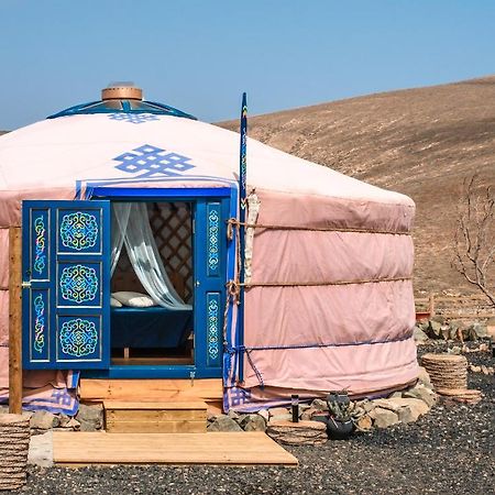 Vinero Glamping Hotel Ajuy Esterno foto