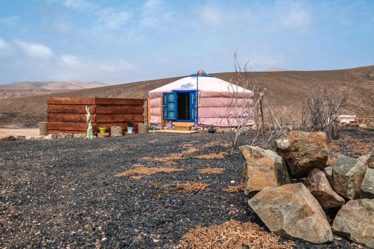 Vinero Glamping Hotel Ajuy Esterno foto