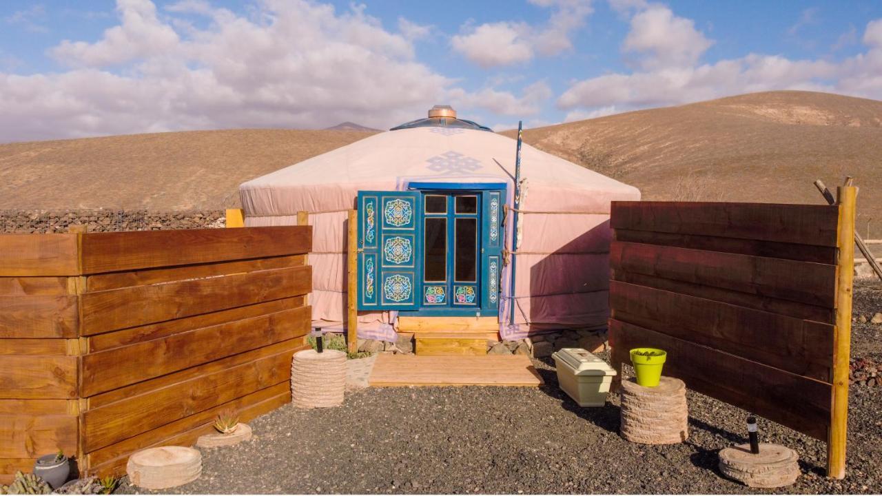 Vinero Glamping Hotel Ajuy Esterno foto
